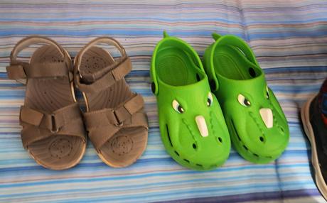 Balík oblečenia pre chlapca 116-128 s topánkami, 122–134