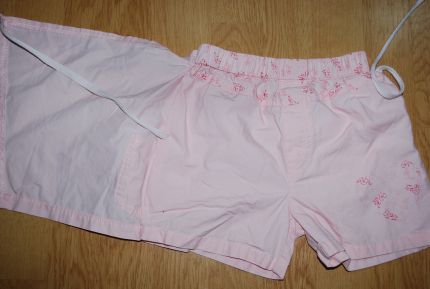 Kvalitné kraťasky-kraťasová sukňa, zn. pippi, 98