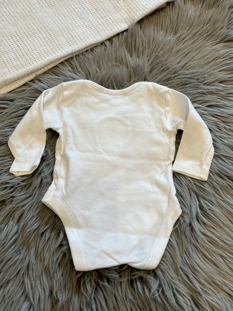 Chlapčenské body s nápisom genius (62), nutmeg,62