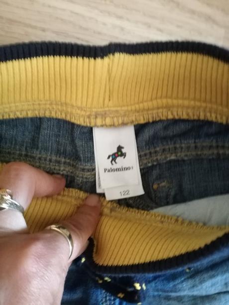 2x oblecene, c&a,122