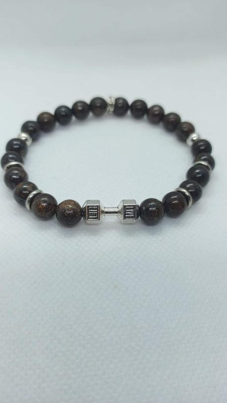 Minerálne, pletené náramky, amulety do auta na žel,