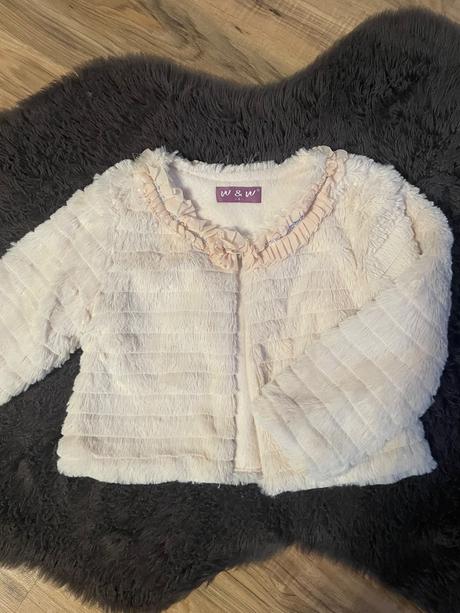 Dievčenský kabátik, 116