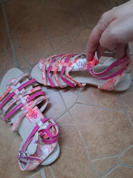 Sandalky remienkove 8e, 35