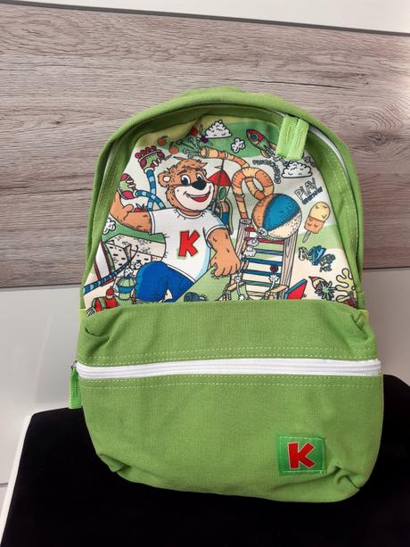 Batoh - nepoužívaný,