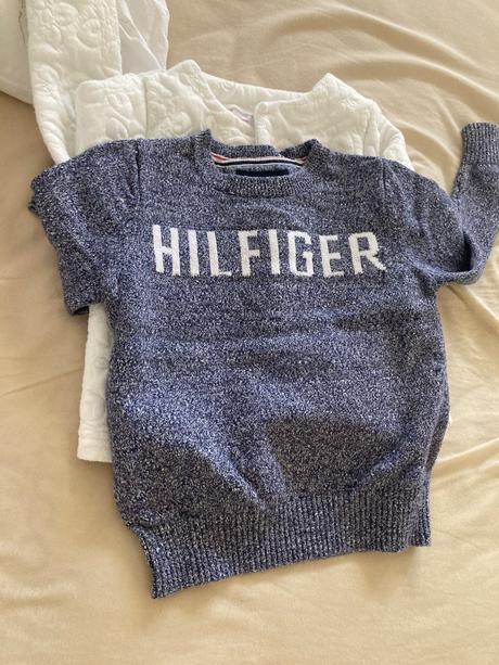 Svetrik, tommy hilfiger,98