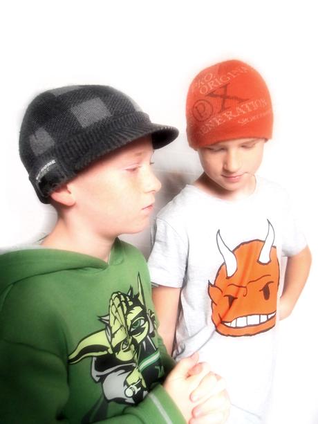 Šedá čiapka so šiltom, 110