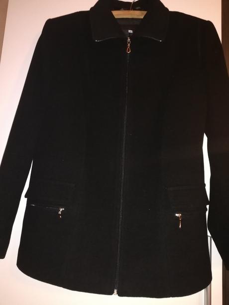 Flaušový kabát, 44