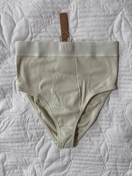 Vrúbkované vysoké nohavičky skims, xs