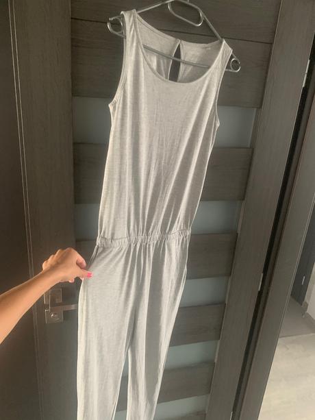 Dlhy overal, esmara,s