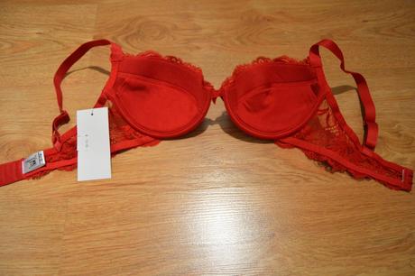 Dámska luxusná podprsenka, 70d - 100d