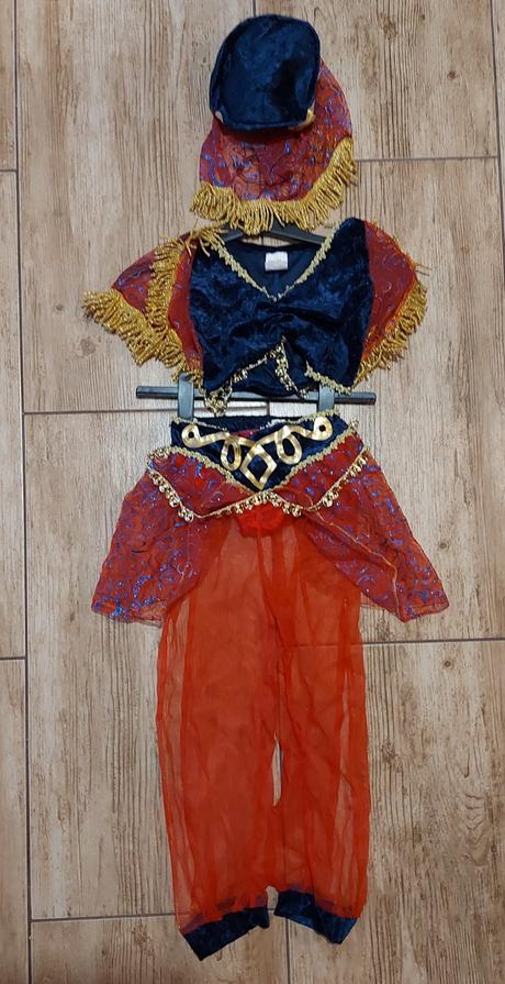 (24)brušná tanečnica kostým 4-6,