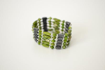 Zelený magnetický náramok, 