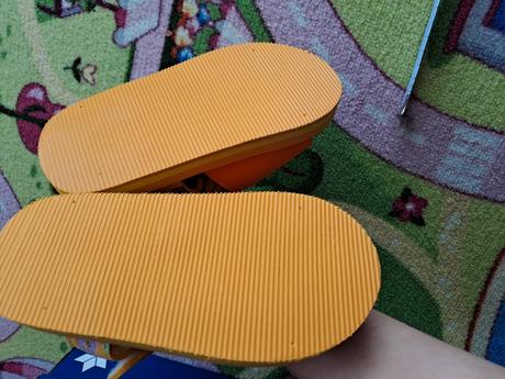 Sandále cena za 2 páry, 29