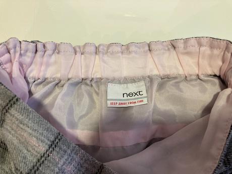 Flanelová suknička tkaná s jemnou ružovou nitkou, next,110