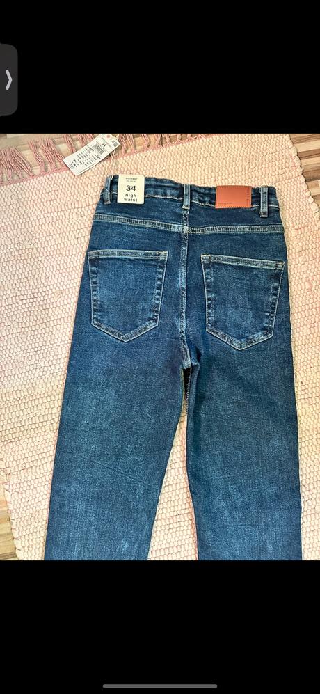 Nove rifle s vyaokym pasom, xs