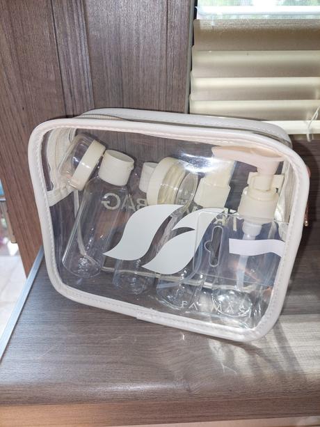 Cestovny set na kozmetiku, 