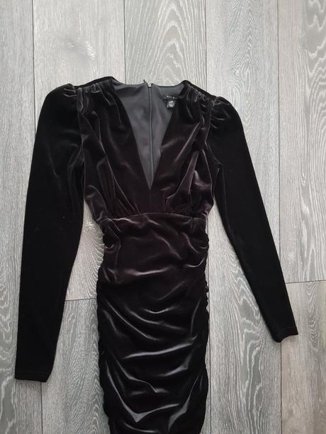 Spolocenske zamatove saty amisu, amisu,xs