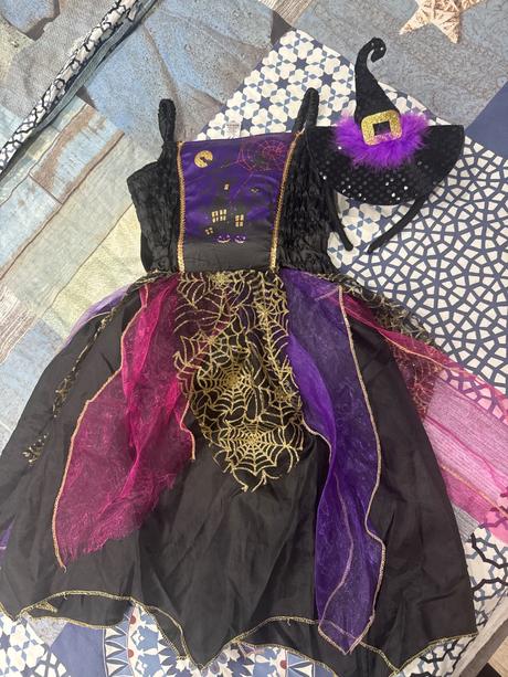 Maska na karneval bosorka, 