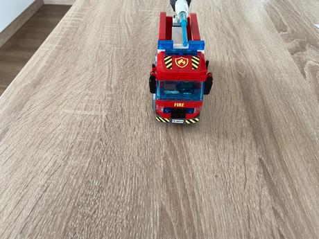 Hasičské auto lego,