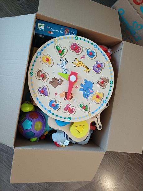 Hračky do 1.5 roka - plná krabica, 