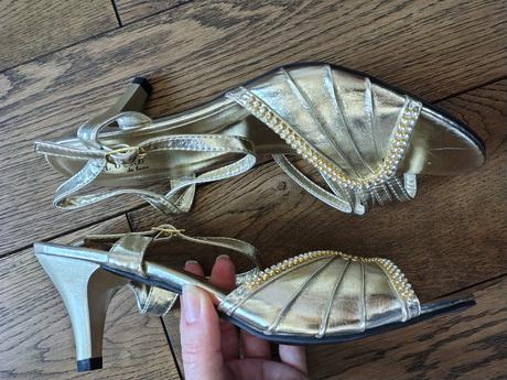 Zlate sandale 39, 39