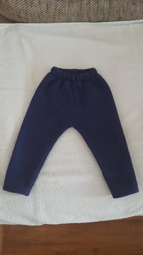 Modré tepláky 74, 74