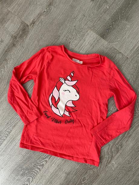 Tricko s jednorozcom, 122