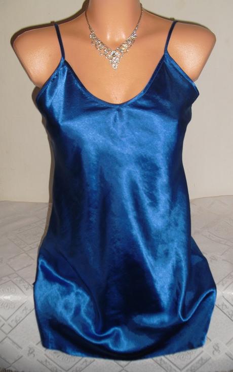 Satenova nebeska kosielka, s