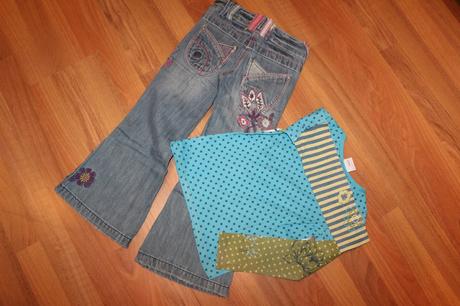 Kompletík s kvetinkami, next,110