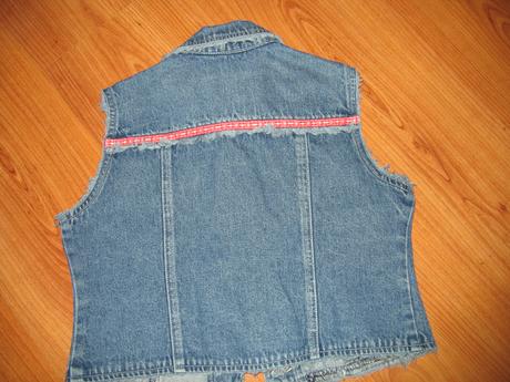 Riflová sukňa + riflová vesta 7-8 rokov, 134