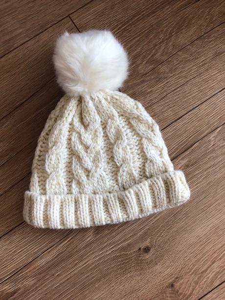 Nová čiapka pre paradnicu, f&f,80