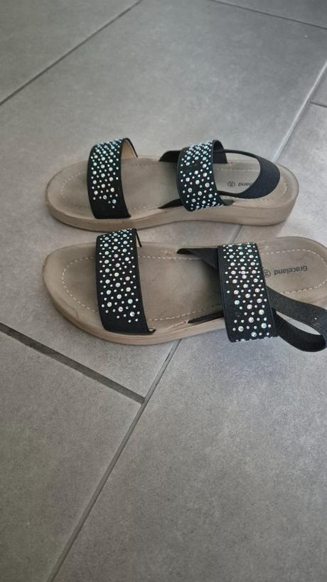 Sandalky 34, graceland,34
