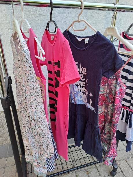 Mix oblečenia, 122–134