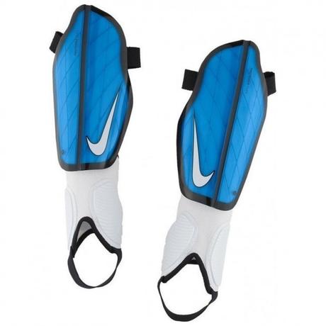 Futbalové chrániče nike,