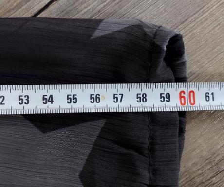 Sivá blúzka s hviezdičkami, 40