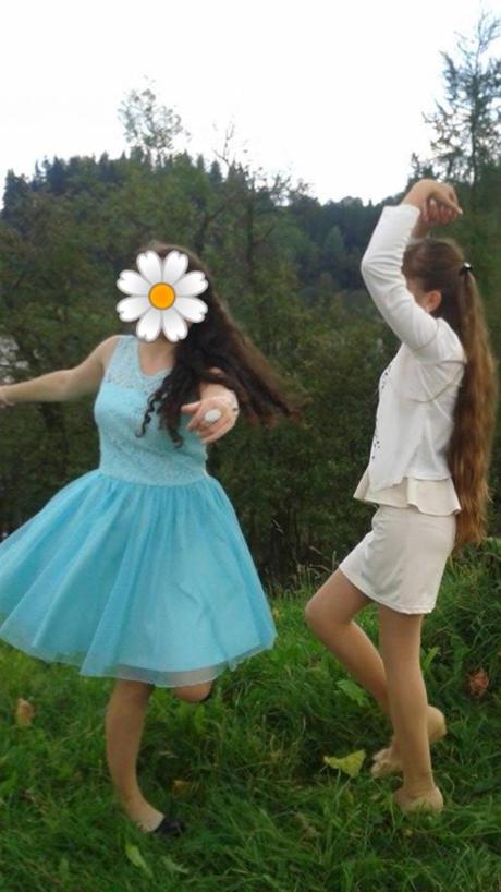 Spoločenské šaty, 40