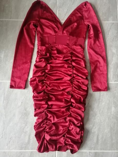 Bordové sexi šaty asos v36, pružné, 36