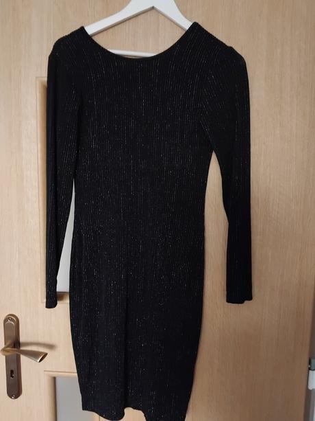 Trblietavé šaty s, s