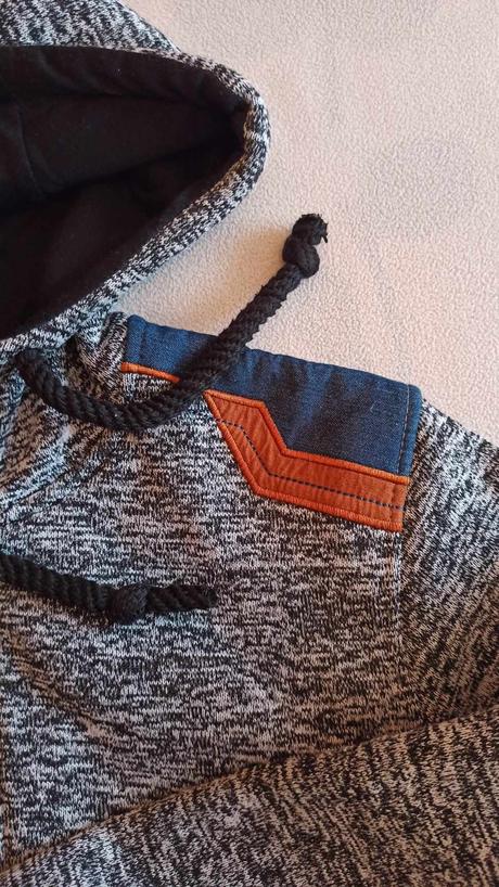 Chlapčenské mikiny, 152