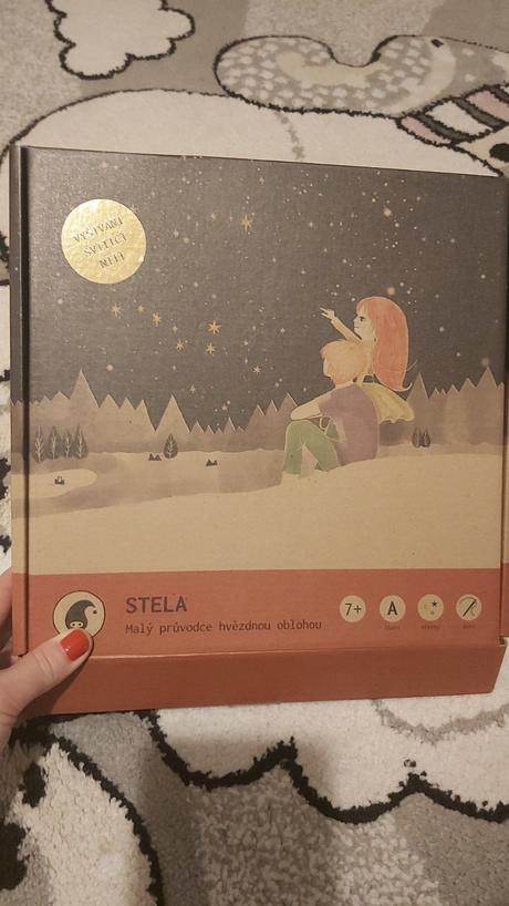 Súhvezdia- vyšívanie svietiacou niťou, 