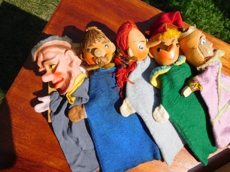 Maňušky+drevená krabička s hrou,, 