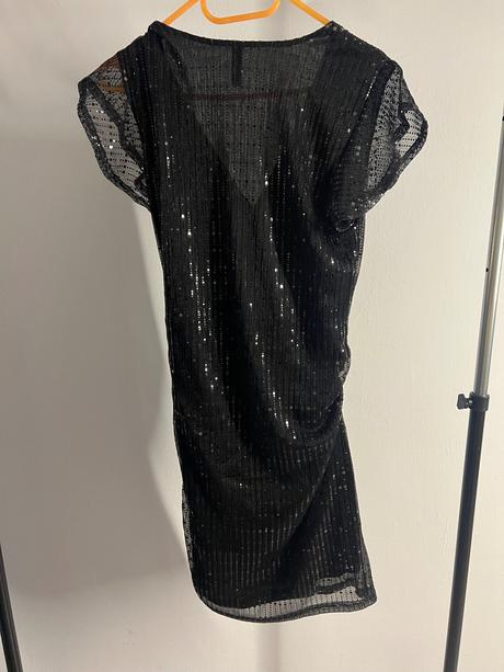 Šaty čierne, m