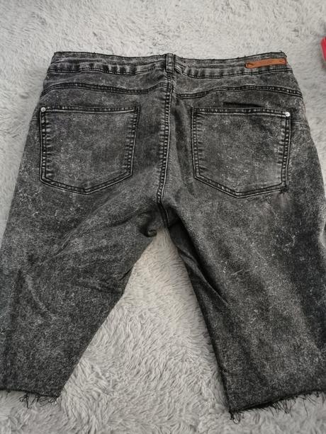 Sivé riflové nohavice, bershka,40