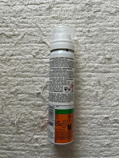 La roche anthelios 50+ antishine mist,