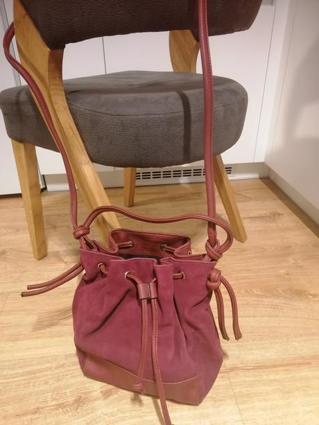 Crossbody kožená kabelka,