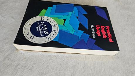 Kniha 'practical english usage', michael swan,