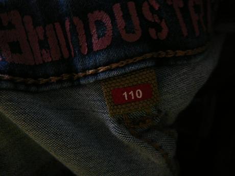 Dievcenske elasticke rifle, 110