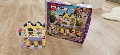 Lego friends 41427 - emma a jej obchod s módnymi d,