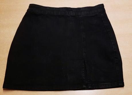 Predám riflovú minisukňu bershka veľ.36(s), bershka,s