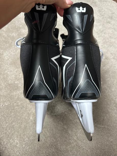 Pánske ľadové korčule v. 40, crowned,40